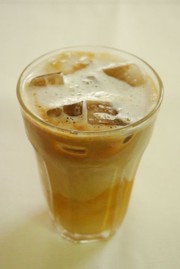 簡単絶品! インスタントアイスカフェオレの写真