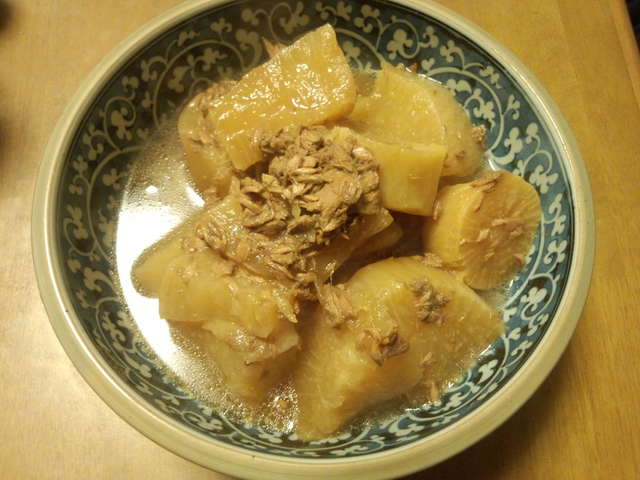 ツナ と 大根 の 煮物