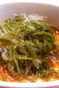 めかぶとプチプチ海藻麺の2色麺もどき★