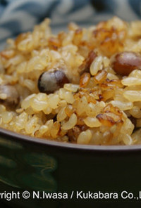 炒り大豆と玄米の炊き込みご飯