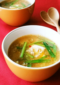 豆腐とひき肉のピリ辛とろみスープ