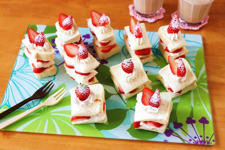 ふんわり食パンで可愛いイチゴケーキ レシピ 作り方 By ななちゃんmama クックパッド 簡単おいしいみんなのレシピが373万品