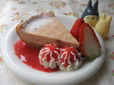 甘酸っぱい苺チーズケーキ♡(簡単炊飯器)の写真