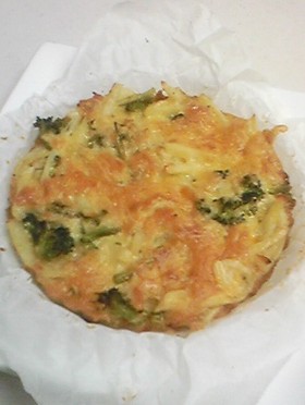 簡単キッシュ☆土台はパン耳で節約