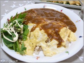 ガーリックバターライスのオムライス