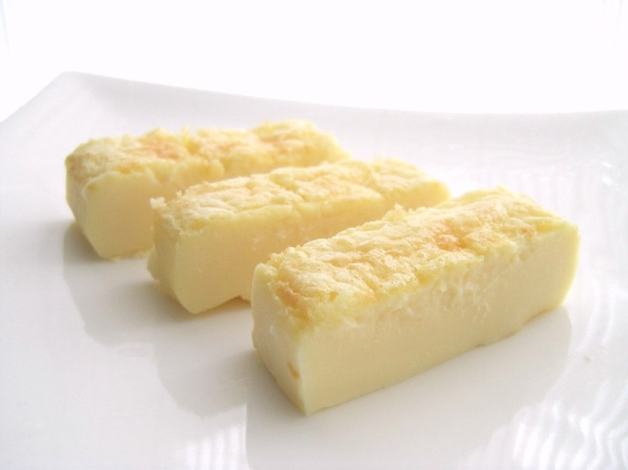 ヨーグルトとチーズでベイクドチーズケーキの画像