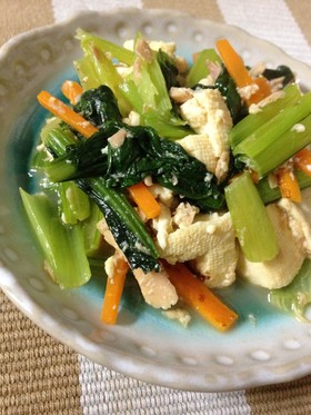 【木綿豆腐】小松菜のツナ炒め