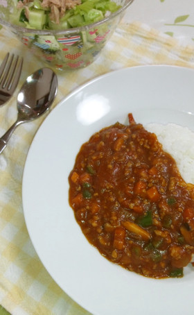 子供もペロリ☆簡単まろやかトマトカレー