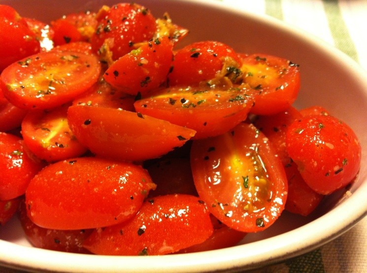 簡単イタリアン☆トマトのガーリックサラダの画像