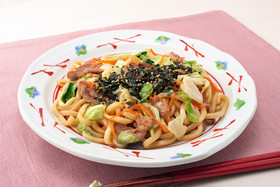しょうゆ風味の焼きうどん