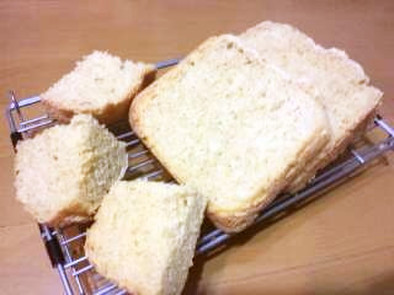 ＨＢ山芋酵母にんじんパン（マクロビパン）の写真