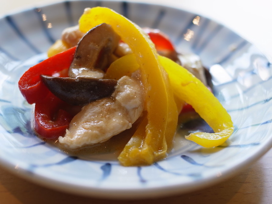 【薬膳レシピ】鶏肉とパプリカのレモン炒めの画像