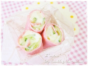ハムカップdeくるポテサラ巻き*キャラ弁