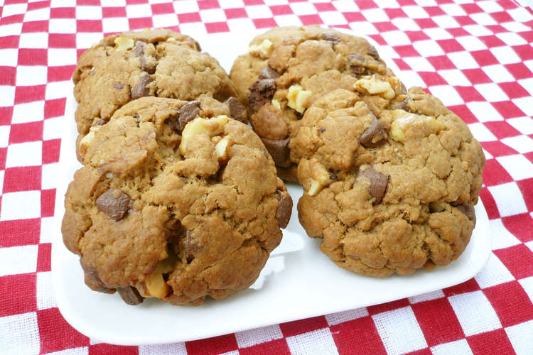 ザクほろ チョコ 胡桃コーヒークッキー レシピ 作り方 By Pyonpoco クックパッド 簡単おいしいみんなのレシピが351万品