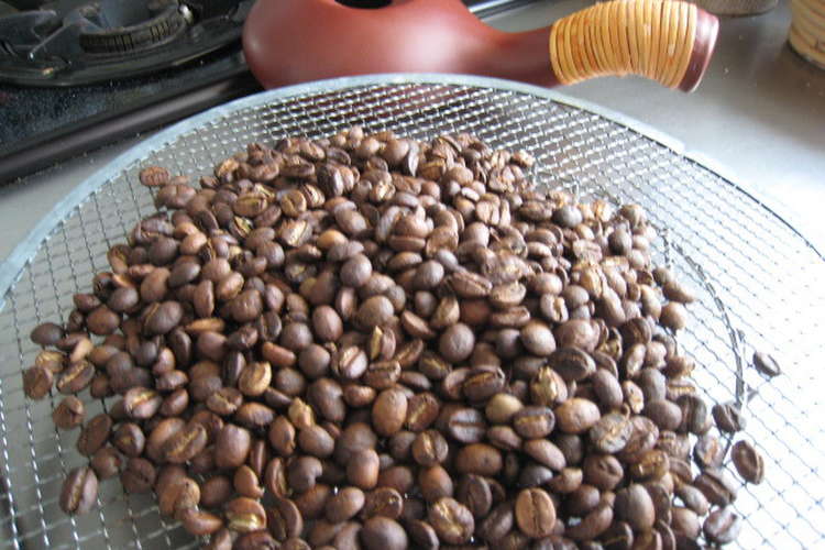 焙煎器「いるいる」でコーヒー自家焙煎 レシピ・作り方 by madoka007 【クックパッド】 簡単おいしいみんなのレシピが375万品