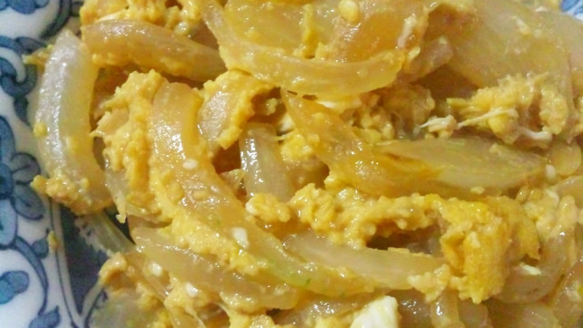 新玉ねぎと卵の炒め物 レシピ 作り方 By ぁすかmama クックパッド