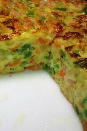 チーズも入った野菜たくさんオムレツ