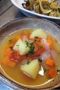 魚のアラで野菜スープ