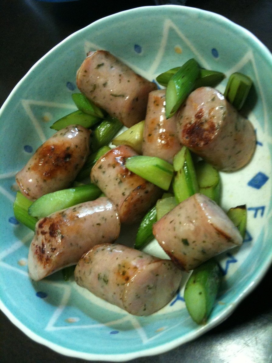 アスパラガスと赤ピーマンのフランクステーキ炒めのレシピ