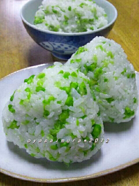 レンジで簡単美味しい♪新☆えんどう豆ご飯