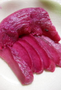 赤紫蘇・梅酢で漬ける…「紅生姜」