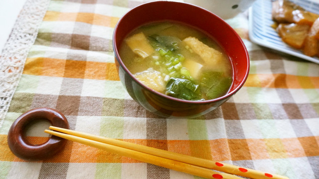 小松菜 豆腐の味噌汁 レシピ 作り方 By Tommy 0304 クックパッド