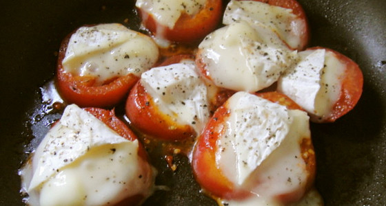 パルメザンチーズのオーブン焼きトマトのレシピ