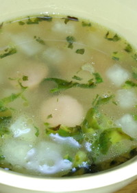 大根とソーセージのスープ