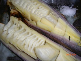 たけのこをグリルで丸焼き~~♪