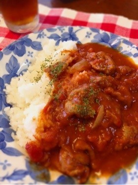 豚コマで♡トマトハヤシライス