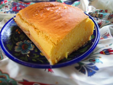 トウモロコシ粉のパン（トルコ）の写真