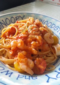 簡単ランチ！海鮮トマトクリームスパゲティ
