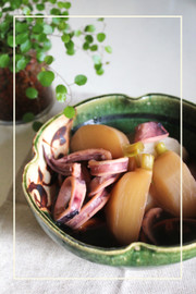 速攻!いかとカブの煮物 の写真