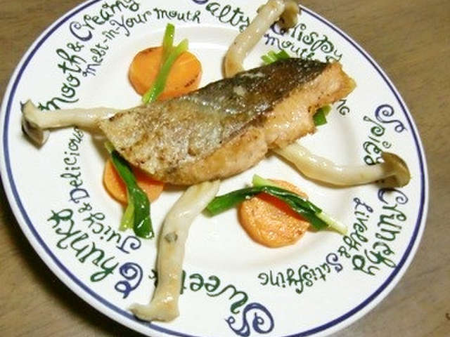 S B花椒塩で味付けサーモンのオイルやき レシピ 作り方 By 小世界 クックパッド