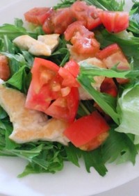 ひとりランチ☆水菜とささみとトマトサラダ