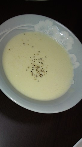 冷たいじゃがいもスープ!簡単レンジでOK