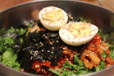 簡単に作れる韓国の夏メニュービビン麺★の写真