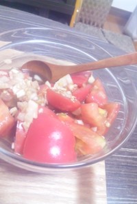 トマトの塩麹バルサミコサラダ