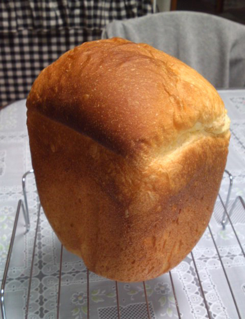 ＨＢで塩麹入り湯種食パンの画像