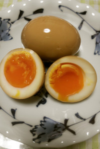 黄身とろ～りの煮卵