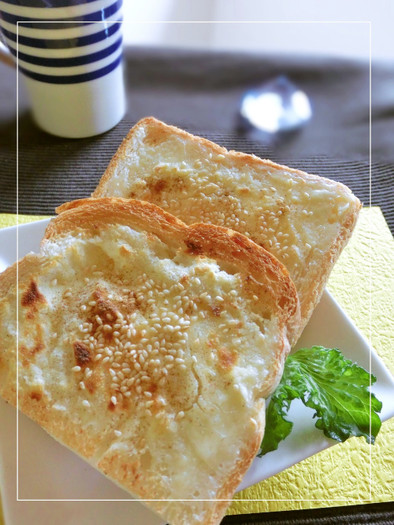 クリチとバニラシュガーの塩ミルクトーストの写真