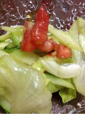 簡単ドレッシングで生野菜サラダの画像