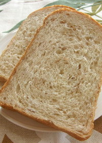 ライ麦食パン