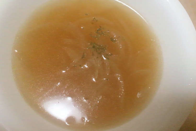 シンプル 玉ねぎだけのコンソメスープ レシピ 作り方 By しゅーけいママ クックパッド 簡単おいしいみんなのレシピが353万品
