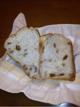 クルミとイチジクのパン・ド・ミの画像