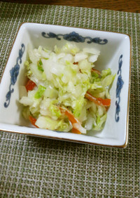 急なおもてなしに！市田柿と白菜のサラダ