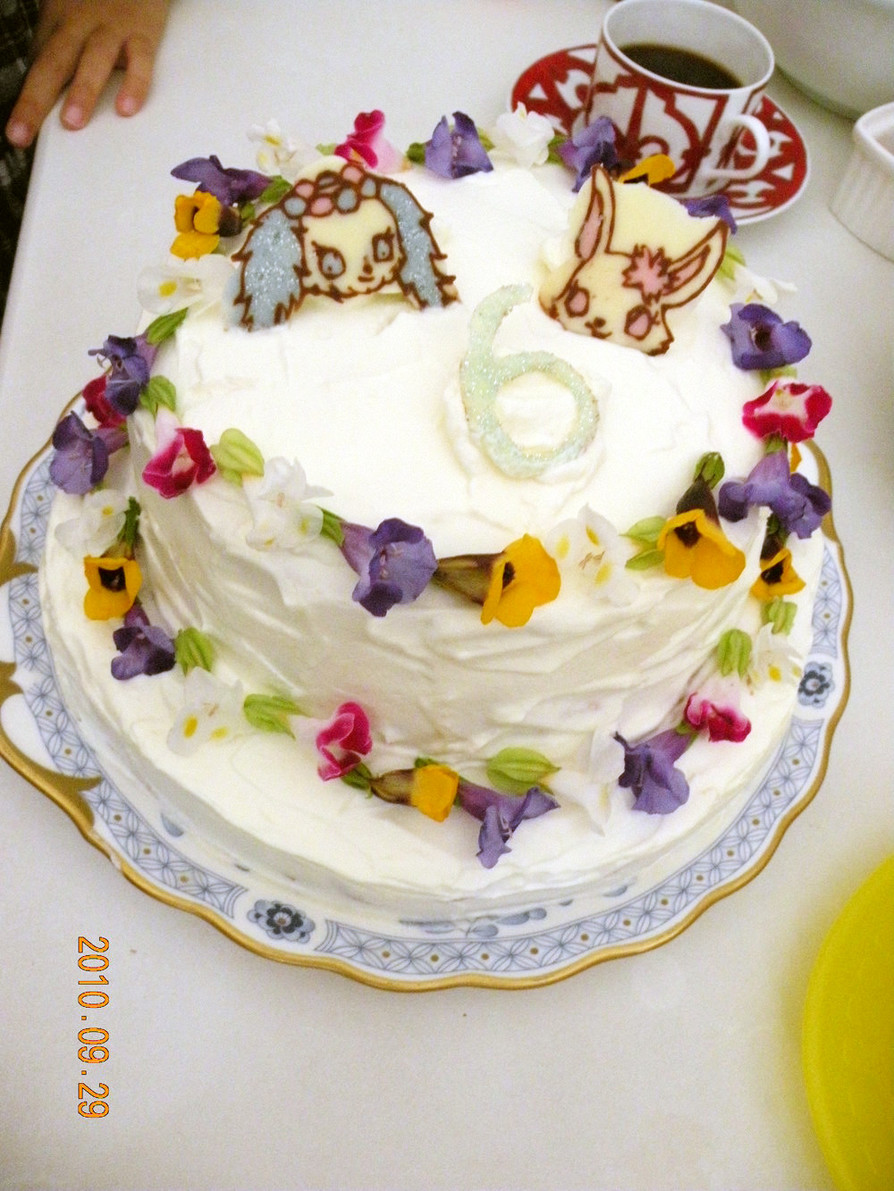ジュエルペットのお花いっぱい2段ケーキ☆の画像
