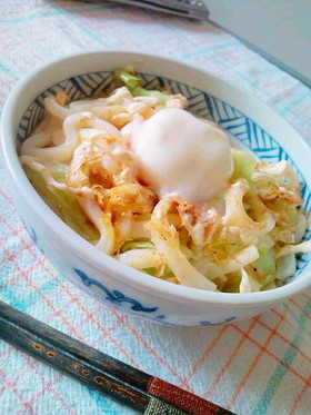 朝食に♪なんちゃってサラダうどん