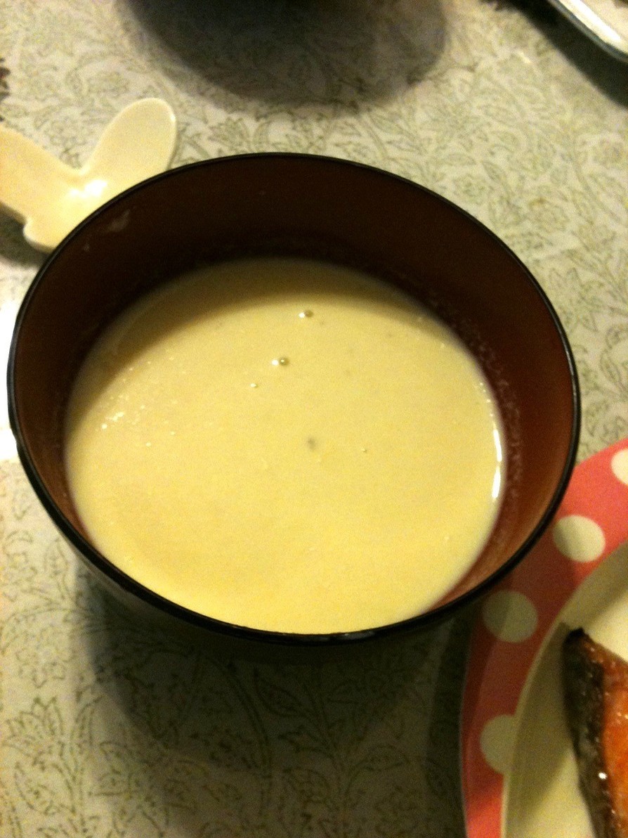とうもろこしからコーンスープの画像