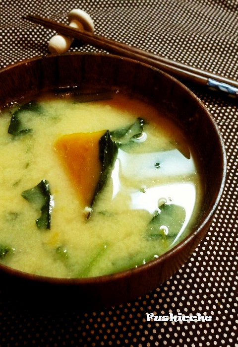 健康美人☆小松菜とカボチャの味噌汁の画像